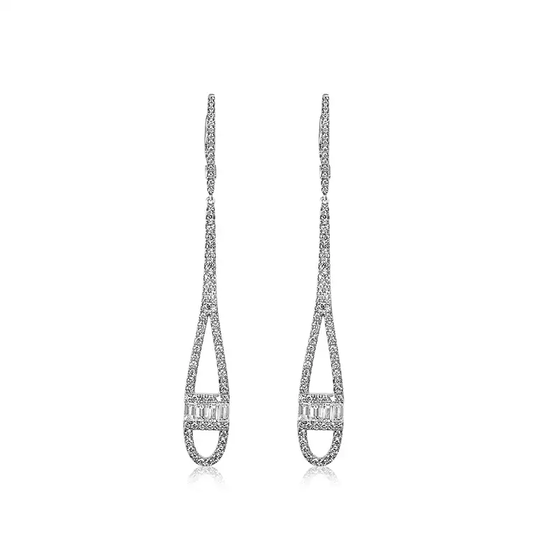 Hanging Earrings in 18K White Gold